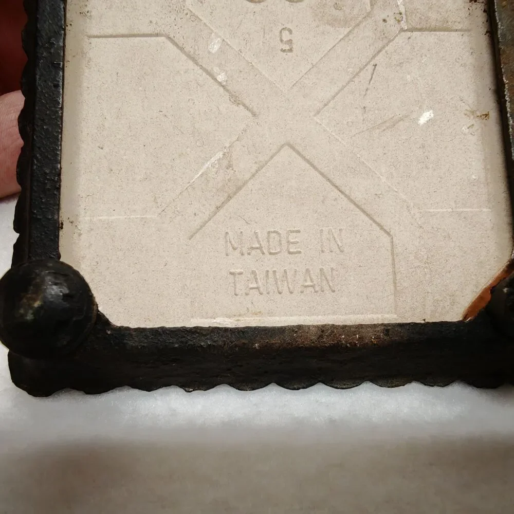 Vintage Florida Cast Iron Trivet Ceramic Tile Orange Souvenir Taiwan Decor Home